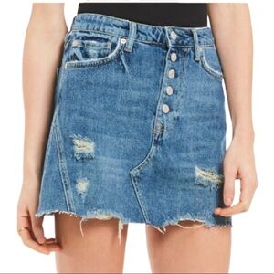We the free people button fly denim distressed mini skirt woman’s size 26 XS